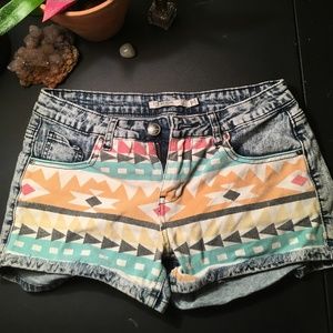 Tribal Pattern Jean Shorts
